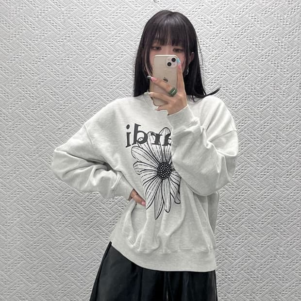 마르디메르크디 빈티지 시그니처 빅 플라워 맨투맨 M C13145
