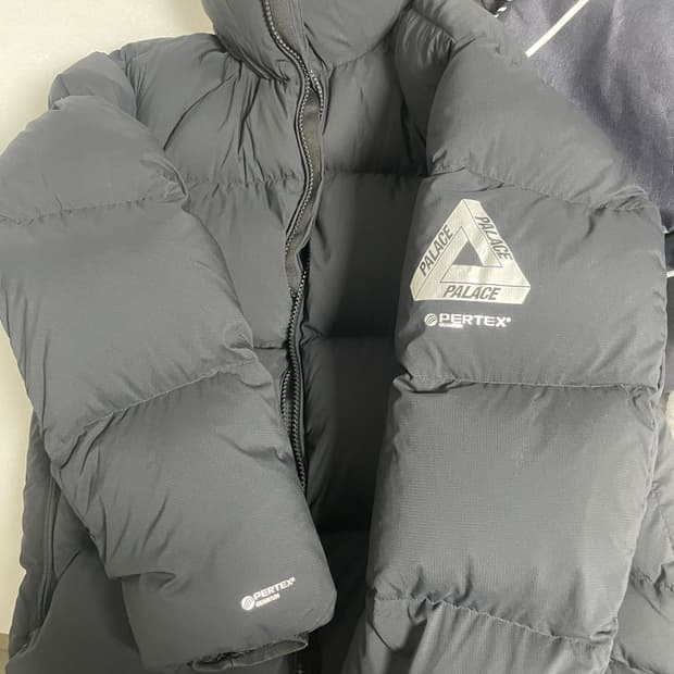 팔라스 바라클라바 패딩 23fw