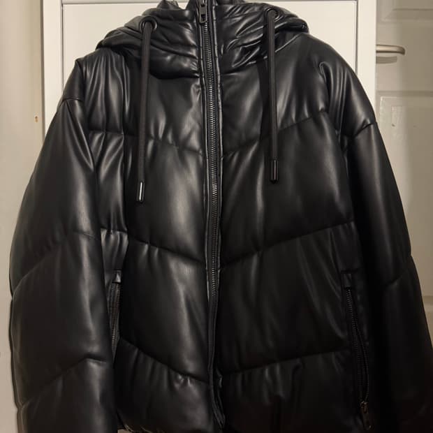 자라 크롭 패딩