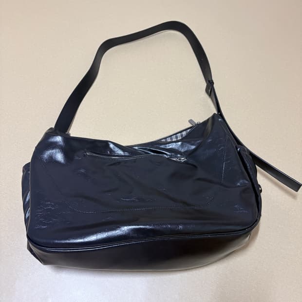 레더리 레더 호보 크로스백