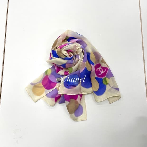 chanel 00s silk scarf