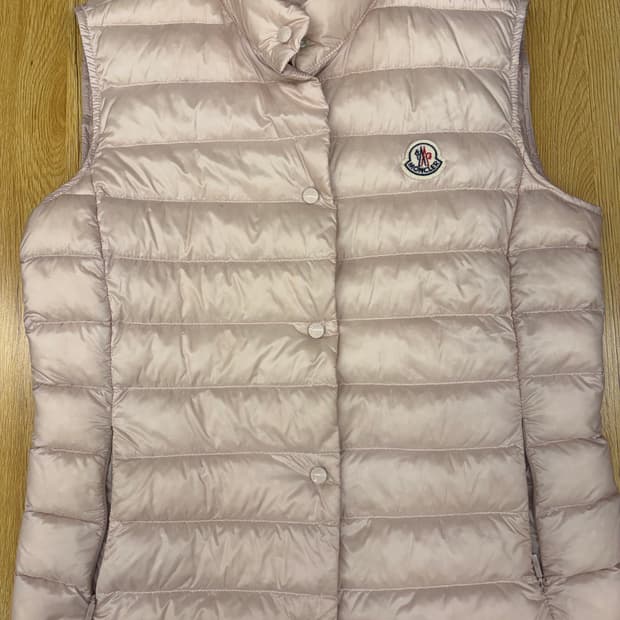 [2] 몽클레어 여성 경량패딩 조끼 라이트핑크