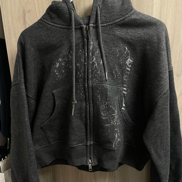 [급처] 허그유어스킨 후드집업