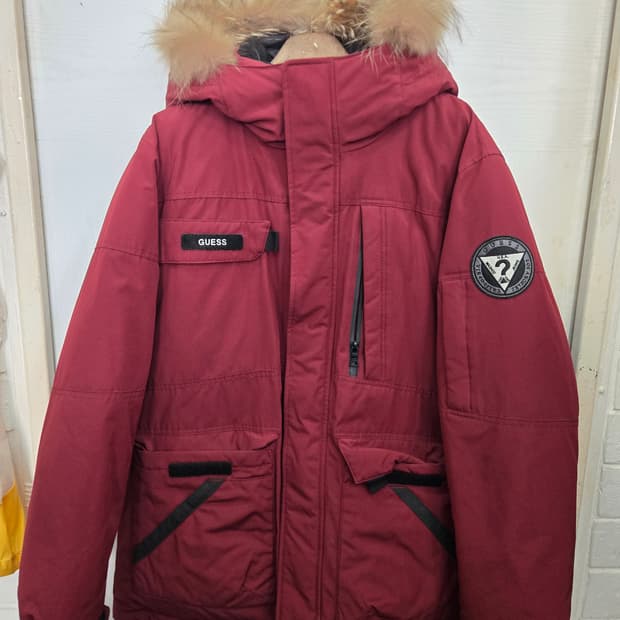 (105,XL) GUESS 게스 오리털 패딩 ! 모자털 너구리털@