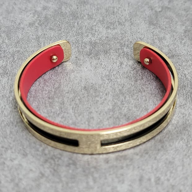 bangle bracelet