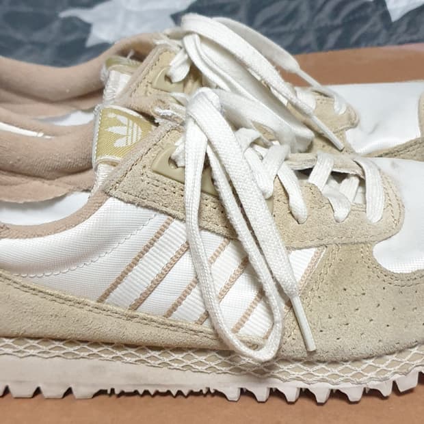 아디다스 시티 마라톤 PT 베이지톤 스니커즈 (235)