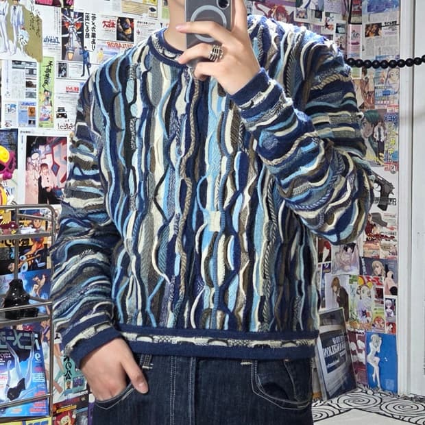 림노스 오스트레일리아 블루 배색 케이블 니트