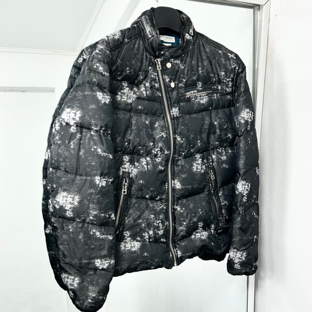 디젤 커틀래스 언밸런스 구스다운 패딩