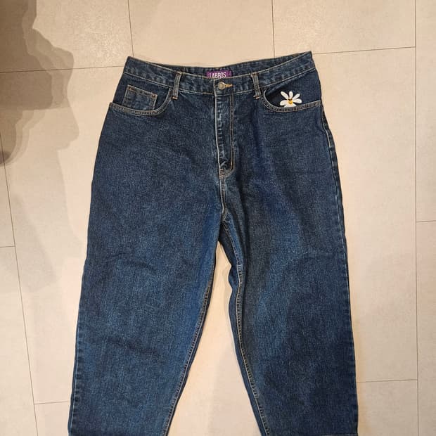 라브로스 데이지 진 L