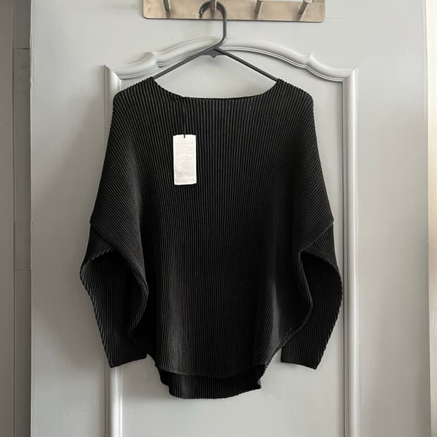 SPECCHIO 플리츠 긴팔 택그대로 새상품 택가격 528000원 40