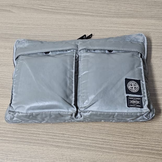 스톤아일랜드 X 포터 클러치