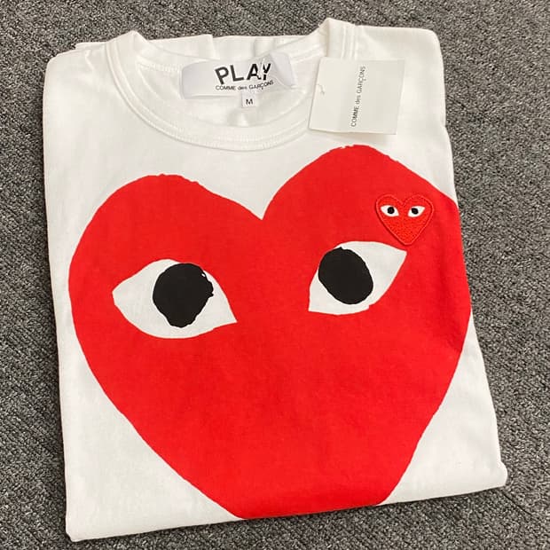 플레이 꼼데가르송 레드 더블 하트 티셔츠 화이트