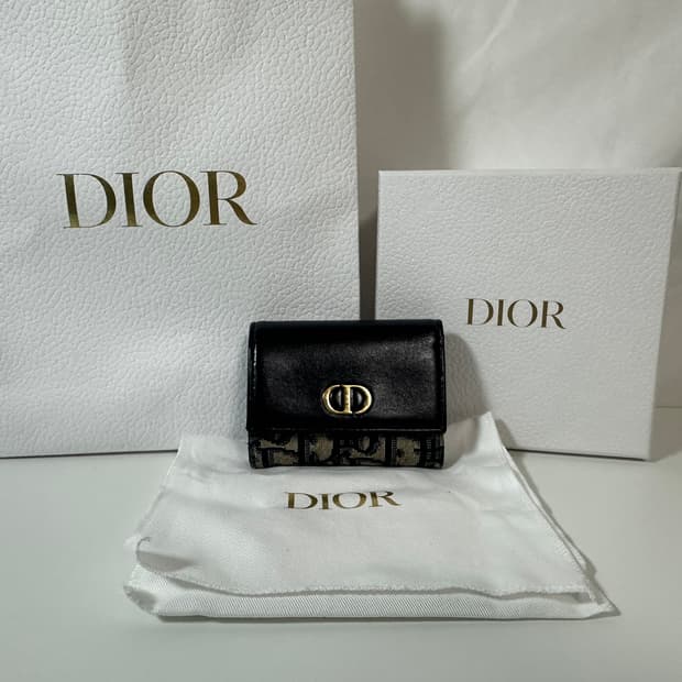 디올 몽테인 베로니아 반지갑 (OS)