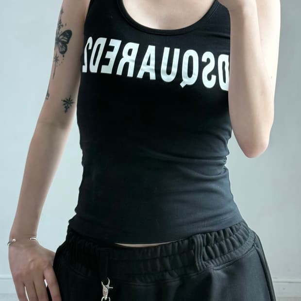 디스퀘어드2 블랙 슬리브