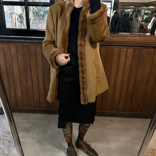 POLA AMIAN mustaing fur coat