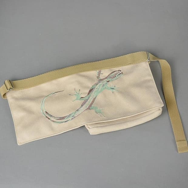 코트와일러 도마뱀 자수 DRYLAND 웨이스트백