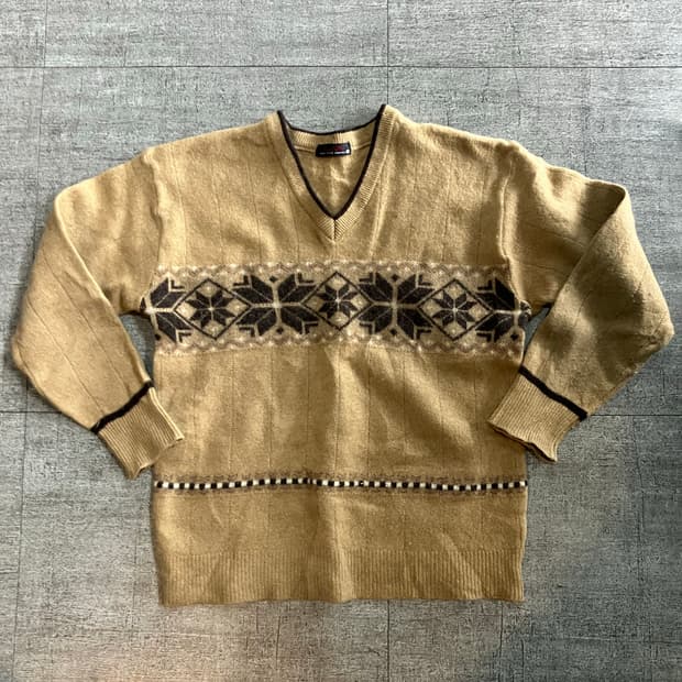 일본빈티지 Tricotdov 올드스쿨아메카지 코위찬 브이넥니트스웨터