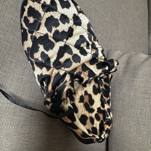 [미착용/37] GANNI 가니 가내화 새틴 슬리퍼