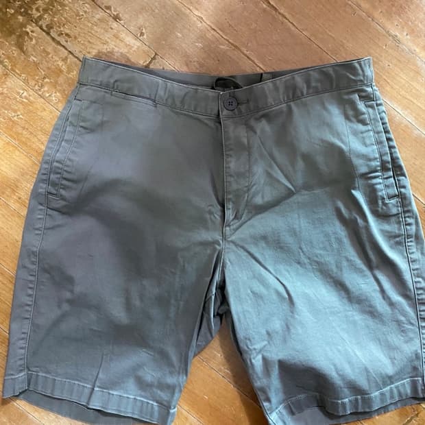 (새상품)토마스마이어 UNIQLO 남성 반바지 84-92cm