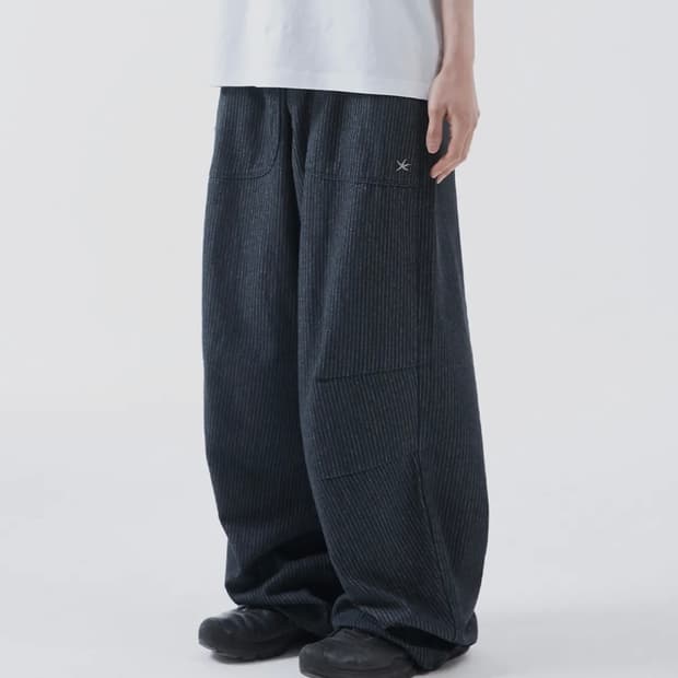 TCM starfish pin stripe pants (black)