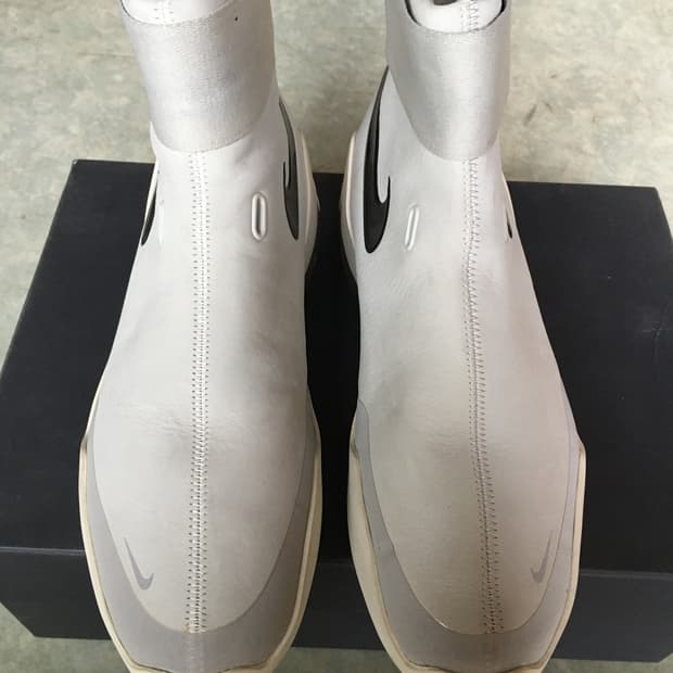 나이키 피어오브갓 에어1 라이트본 