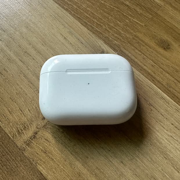 AirPods Pro 1 팝니다.