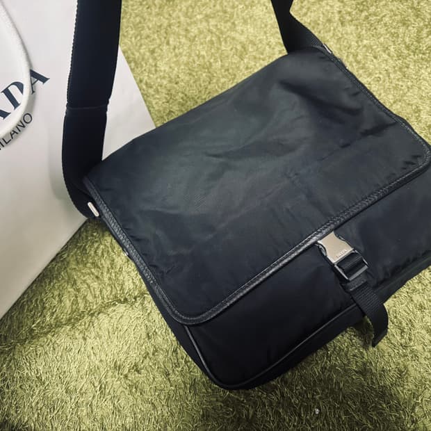 정품 프라다가방 크로스백