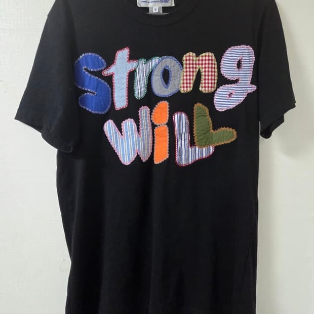 꼼데가르송 셔츠 24AW STRONG WILL 자수 티셔츠 M 블랙