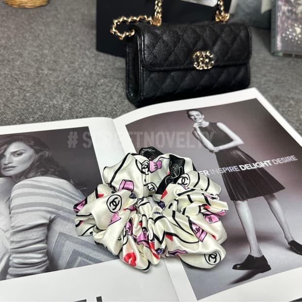 샤넬 넘버5 헤어슈슈 화이트