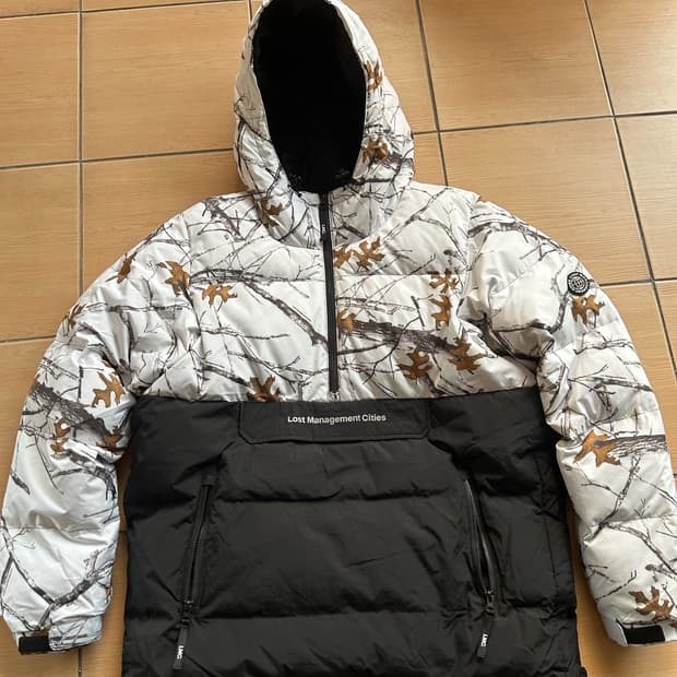LMC 리얼트리 아노락패딩