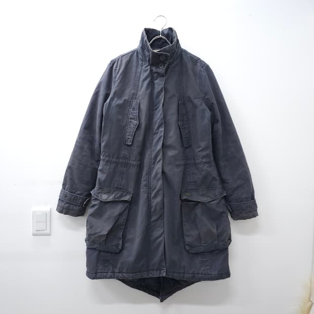 Levi's 워싱 다크그레이 퀼팅 피쉬테일 파카 밀리터리 자켓