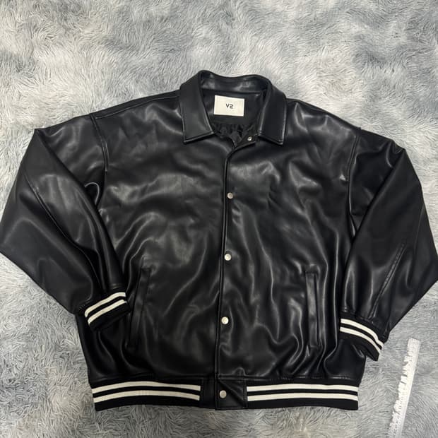 V2 레더 바시티자켓  프리사이즈