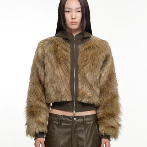 나체  NACHE HOODIE CROP FUR JACKET
