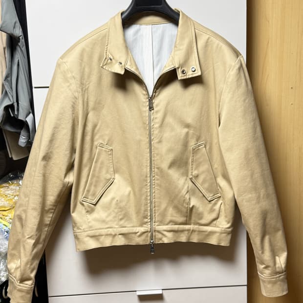 쿠어 베이지 자켓