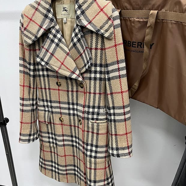 여) 버버리 이태리 노바체크 더블코트 