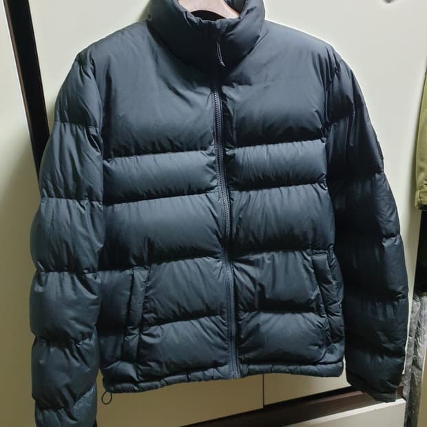 노스페이스 눕시1992 차콜 판매 합니다.