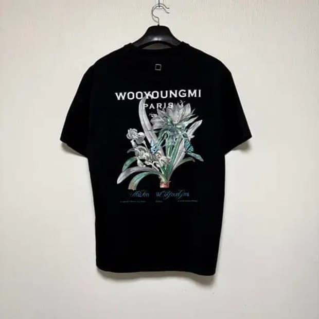 [50] 우영미 플라워 백로고 반팔티