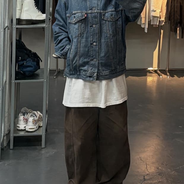 리바이스 레더넥 중청 데님 A2304