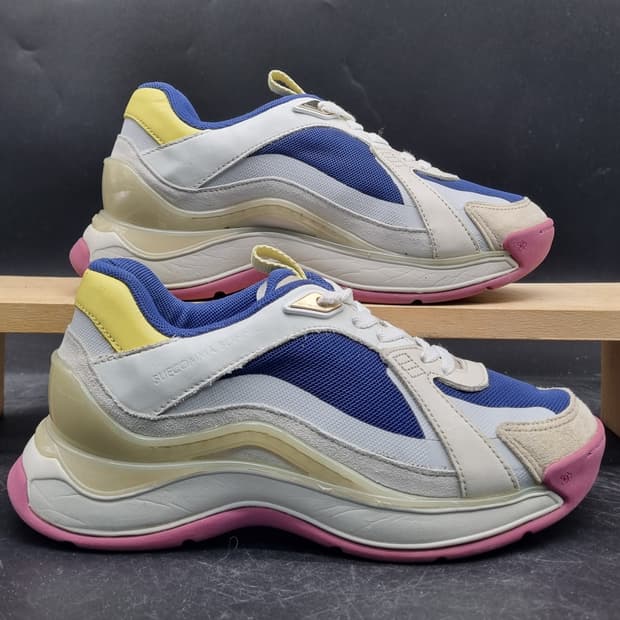 슈콤마보니 송혜교 여성스니커즈225