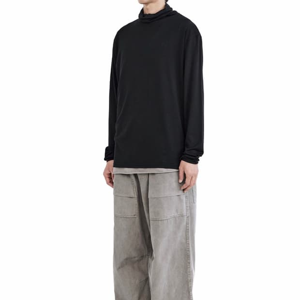 폴리테루 터틀넥