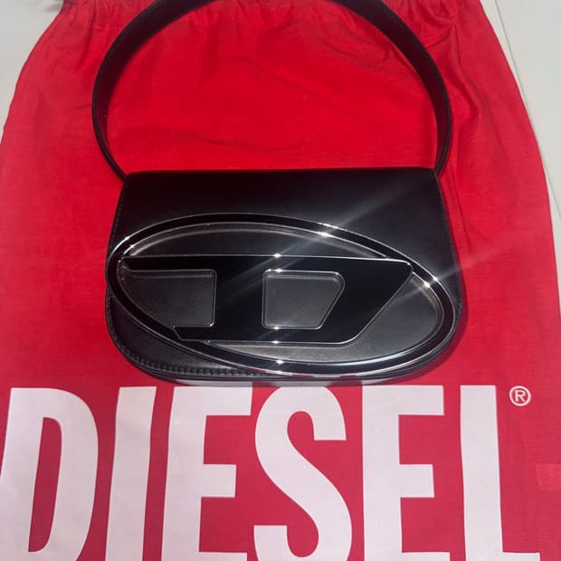 디젤 1DR 숄더백 인 나파 레더 블랙