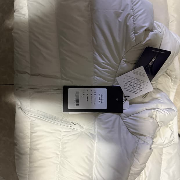 L사이즈 무신사스탠다드 시티 레저 후디드 라이트 다운 스톤화이트