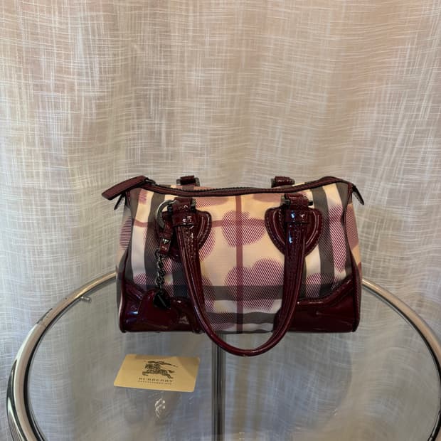 정품 버버리 하트 노바체크 갸루 토트백    