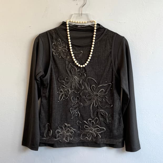 카키 & 브라운 오리엔탈 플라워