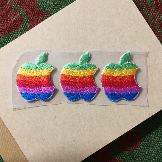 90s Apple logo patch [staff only]