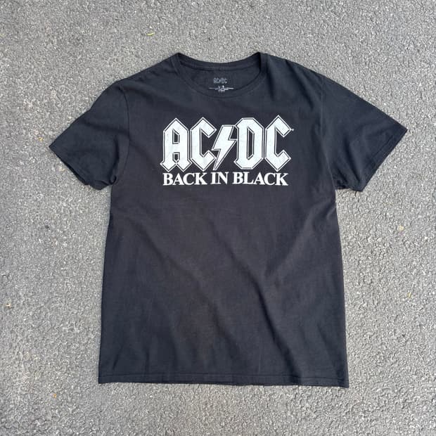 Ac/dc 백 인더 블랙 티셔츠