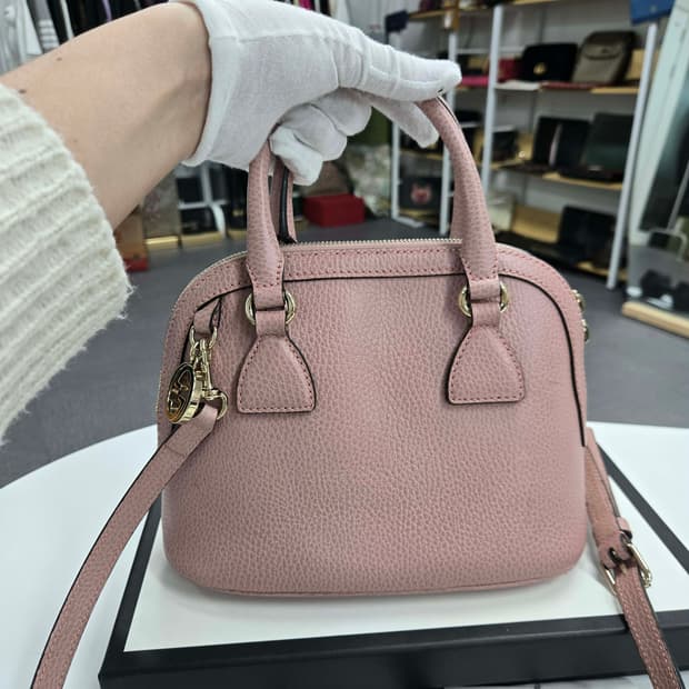 [50%할인] 구찌 인터로킹 돔 숄더백