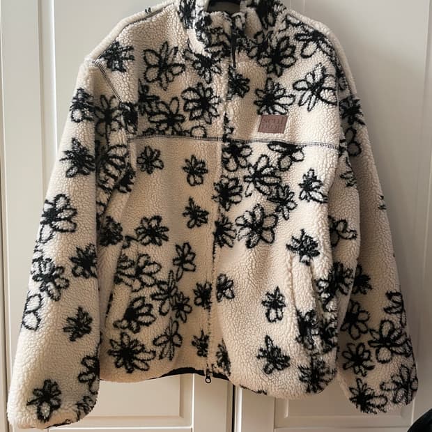 스컬프터 플리스자켓