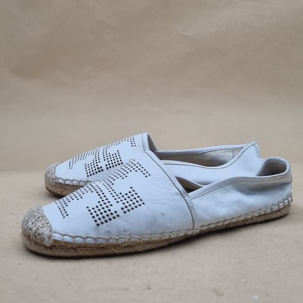 토리버치 여성에스파듀 240