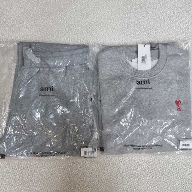 미개봉)큐알인증정품)초특가)아미 맨투맨 조거팬츠